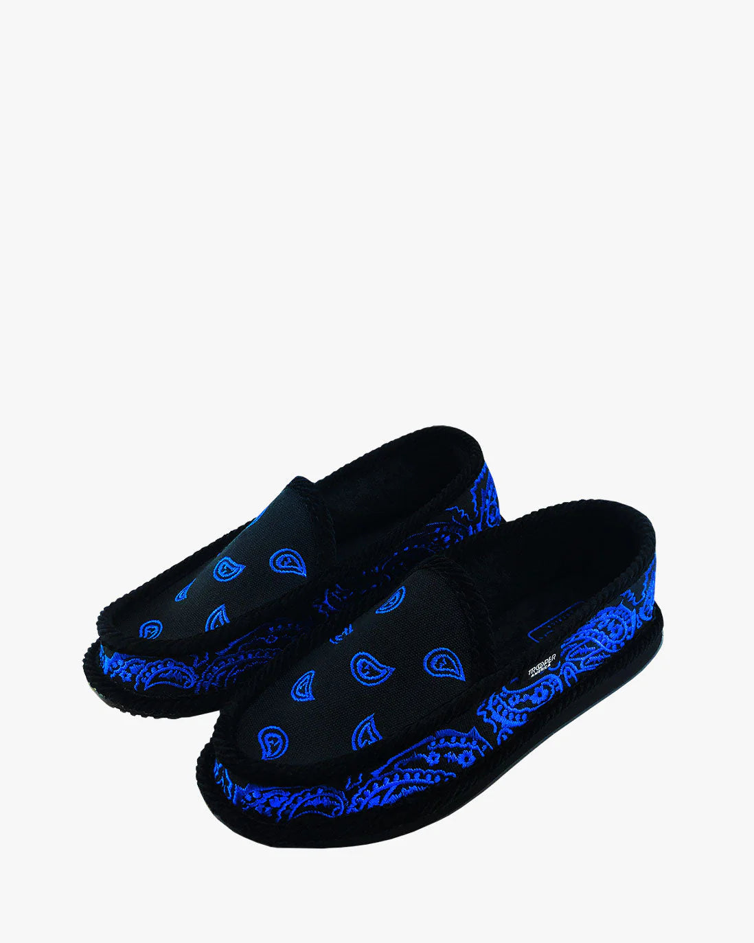Blue top bandana slippers