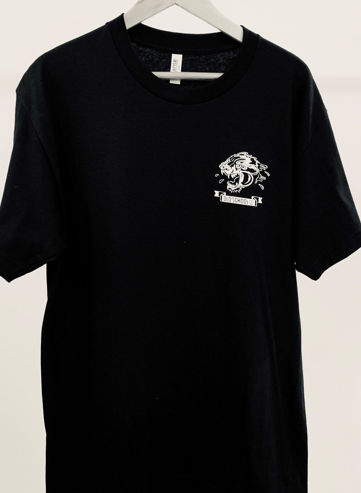 THE PUSSY   Tee Shirt S/Sleeve - THE M.F OLDSCHOOL STORE